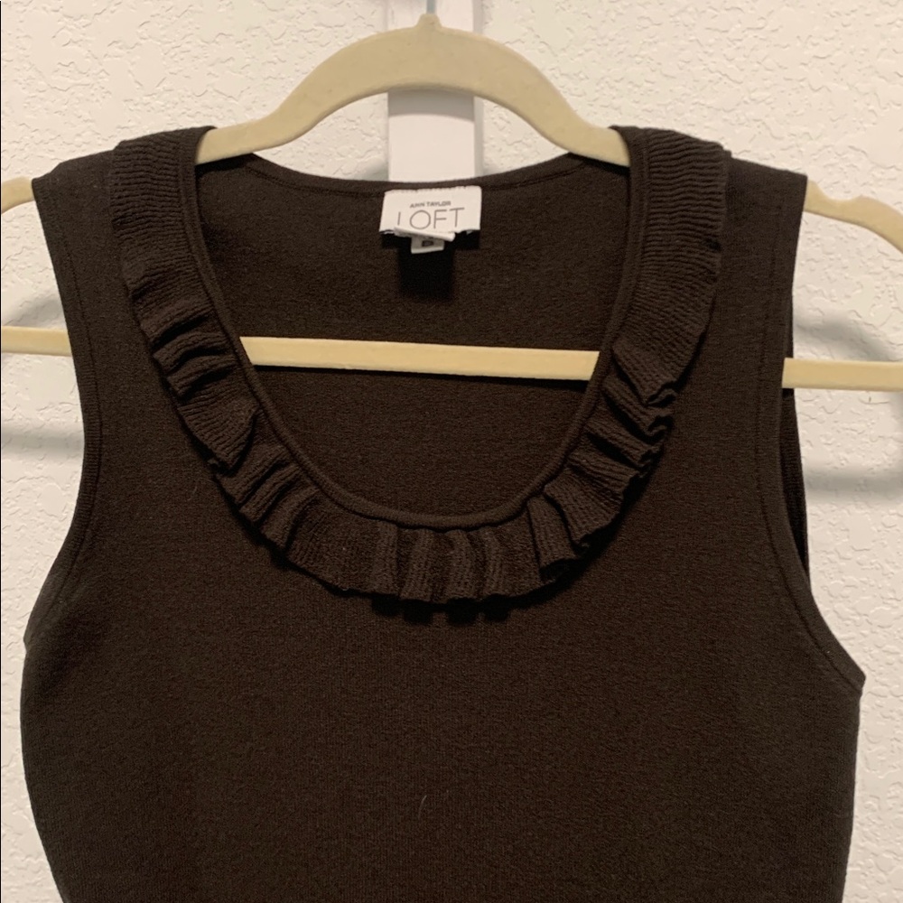 Y2K Ann Taylor Loft Dark Brown Ruffle Trim Ribbed Tank Top - Picture 2 of 7